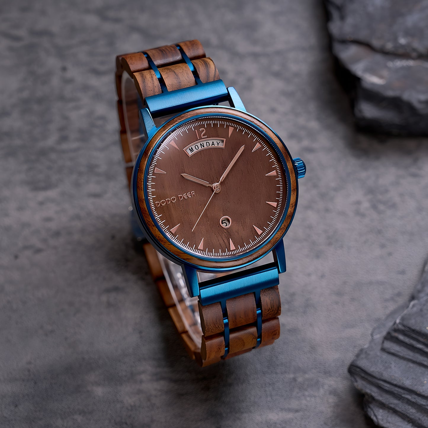 Luxury Wooden QUARTZ Watch from Japanese brand DODO DEER
